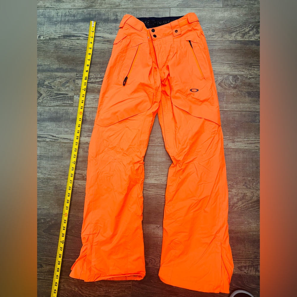 Spicy orange 🍊 Oakley Ski Pants